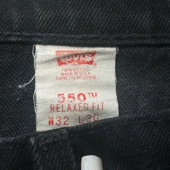 Vintage Levi’s 550 Black Relaxed Fit Jeans - Picture 4 of 5